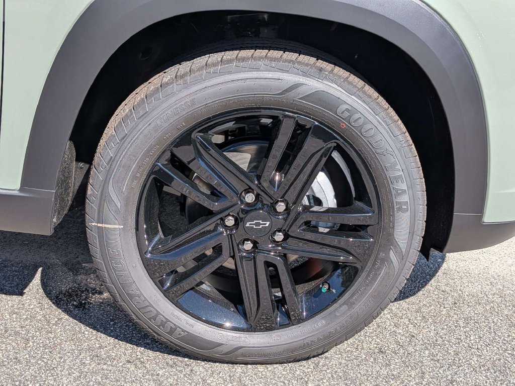 New 2026 Chevrolet Trax ACTIV w/ Driver Confidence Package FWD image 14