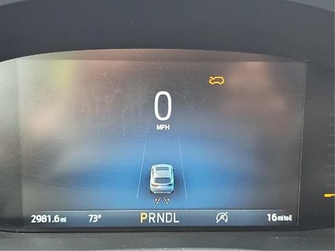 Used 2025 Ford Escape ST-Line w/ Cold Weather Package AWD/4WD image 5