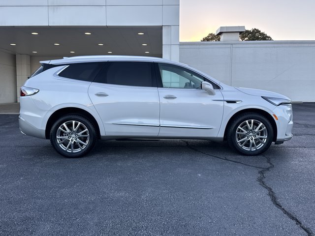 Used 2023 Buick Enclave Premium w/ Experience Buick Package AWD/4WD image 2