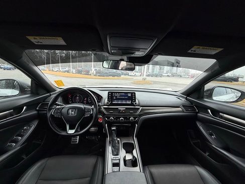 Used 2021 Honda Accord Sport image 12