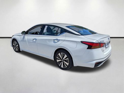 Used 2019 Nissan Altima 2.5 SV FWD image 6