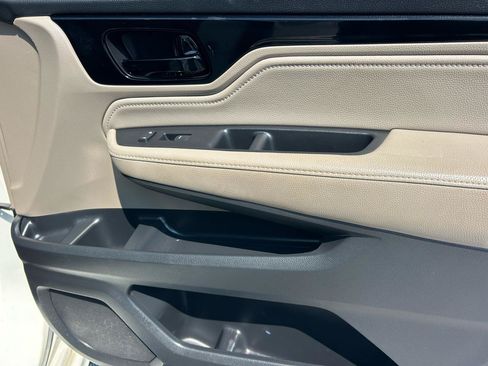 Used 2019 Honda Odyssey Elite image 10