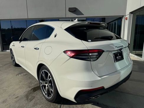 Certified 2022 Maserati Levante Modena image 6