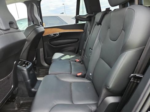 Used 2025 Volvo XC90 T8 Plus w/ Protection Package Premier AWD/4WD image 8