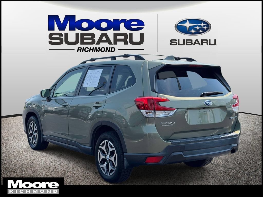 Used 2019 Subaru Forester Premium w/ All-Weather Package AWD/4WD image 6