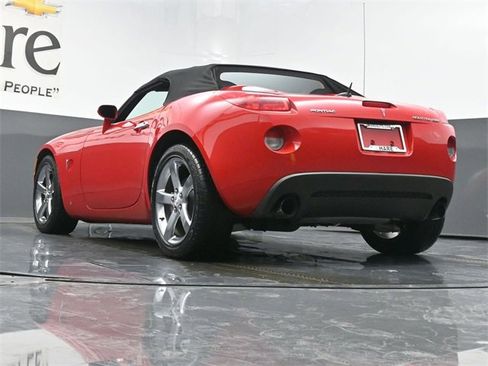 Used 2007 Pontiac Solstice GXP w/ Premium Package image 5