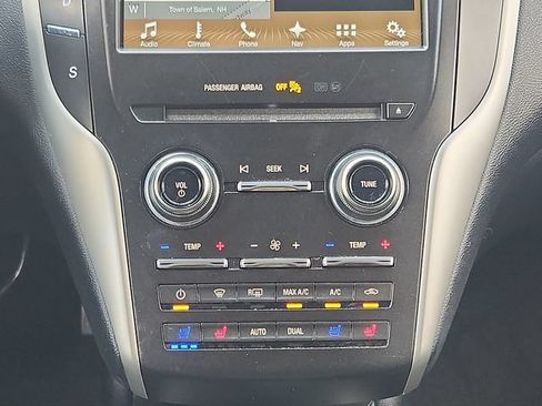 Used 2018 Lincoln MKC Reserve w/ Lincoln MKC Climate Package AWD/4WD image 17
