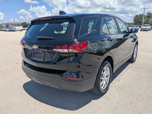 Used 2024 Chevrolet Equinox LS w/ Driver Confidence II Package FWD image 5