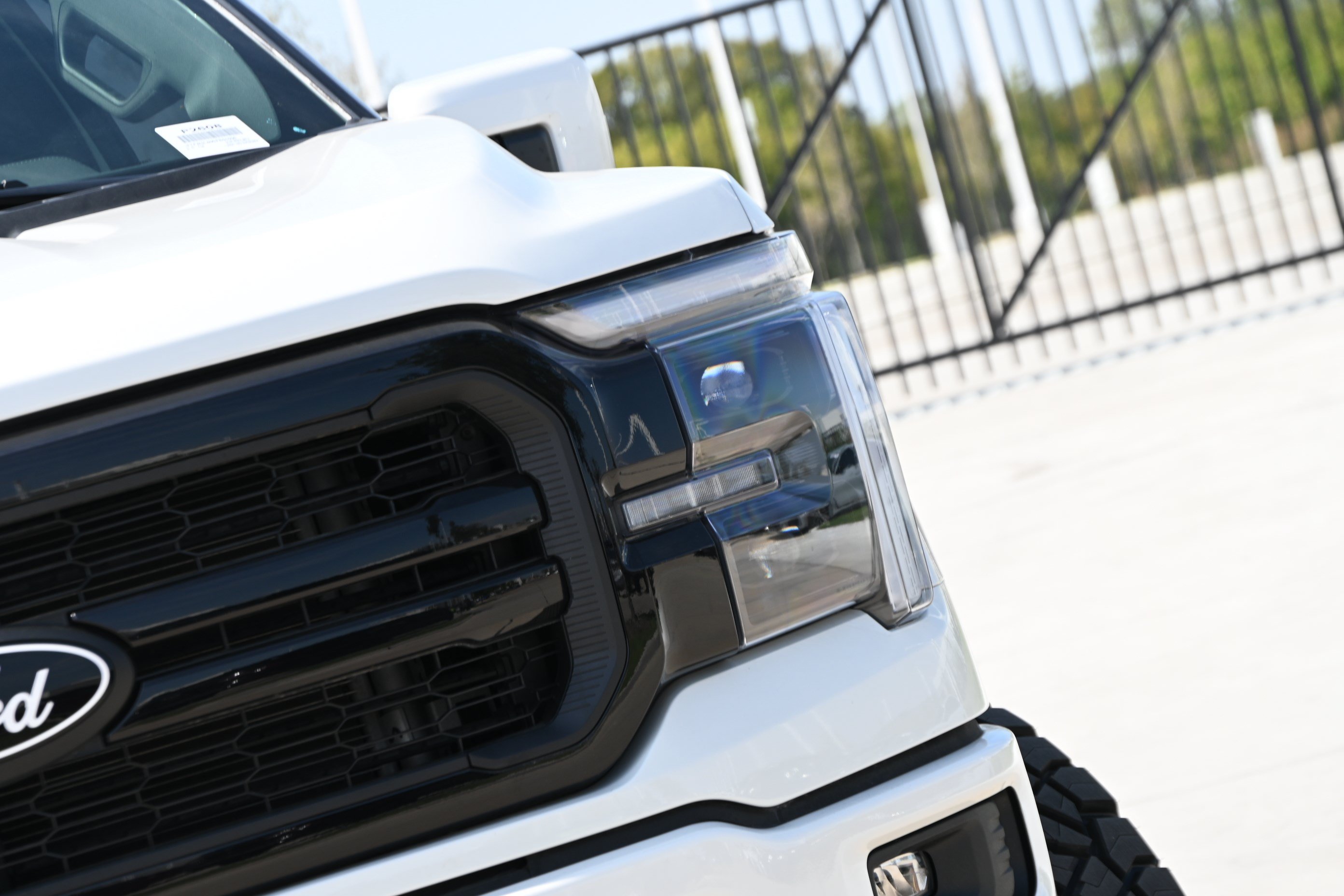 Used 2025 Ford F150 Lariat AWD/4WD image 10