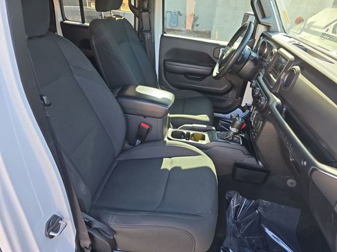 Used 2021 Jeep Wrangler Unlimited Sport image 10