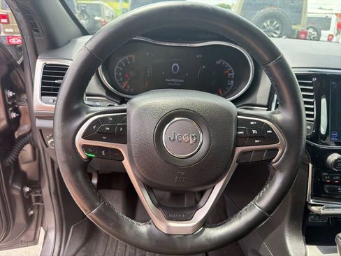 Used 2019 Jeep Grand Cherokee Altitude RWD image 47