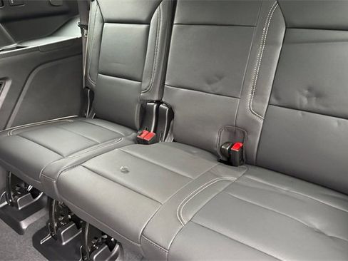 New 2026 GMC Yukon Elevation image 17