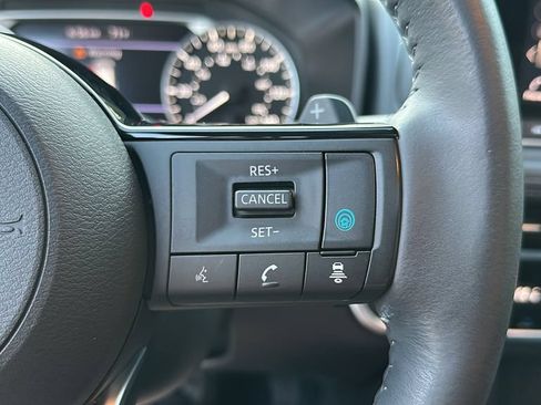 Used 2021 Nissan Rogue SL FWD image 23