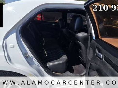 Used 2013 Chrysler 300 S RWD image 18
