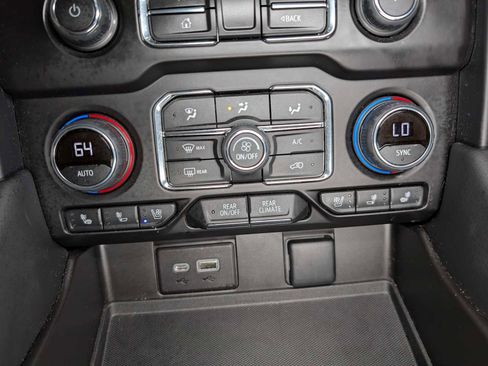 Used 2023 Chevrolet Tahoe Premier image 33