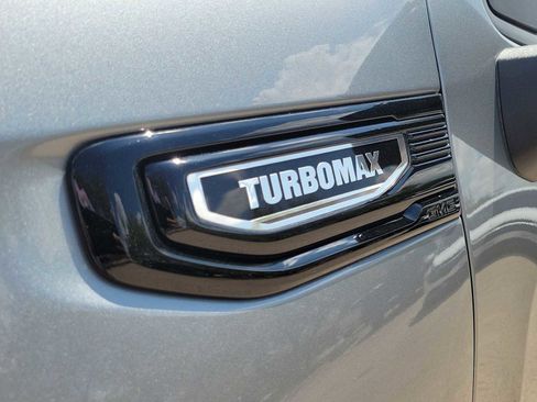 Used 2025 GMC Sierra 1500 Elevation image 7