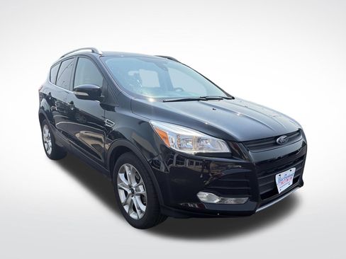 Used 2016 Ford Escape Titanium FWD image 4
