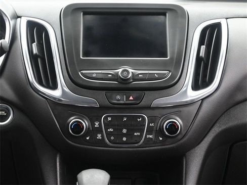 Used 2022 Chevrolet Equinox LT image 26