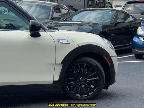 Used 2018 MINI Cooper Clubman S FWD image 9