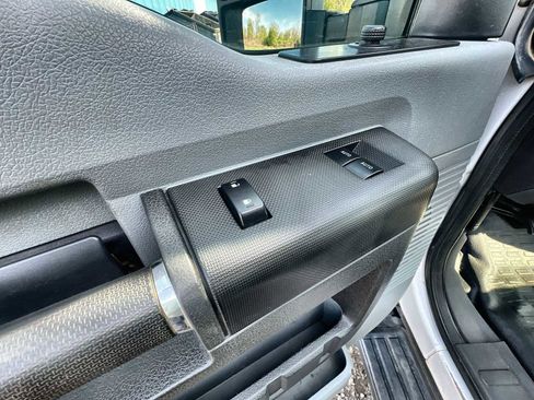 Used 2016 Ford F550 4x4 Regular Cab Super Duty image 15