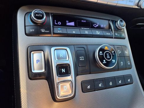 Used 2022 Hyundai Palisade Calligraphy image 10