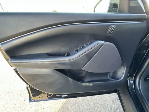 Used 2023 Ford Mustang Mach-E Select image 17