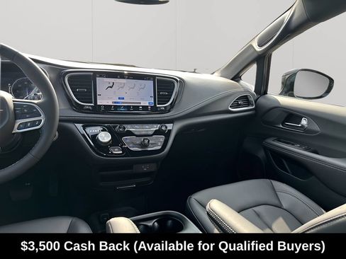 New 2026 Chrysler Pacifica Select FWD image 23
