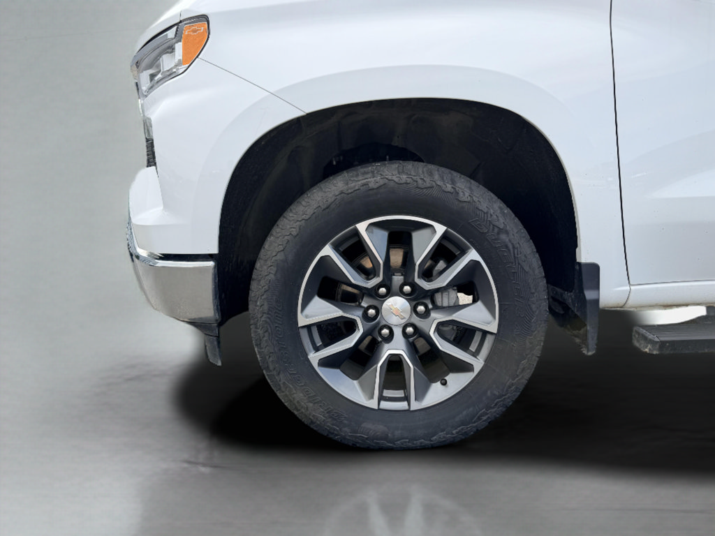 Used 2024 Chevrolet Silverado 1500 LT AWD/4WD image 28