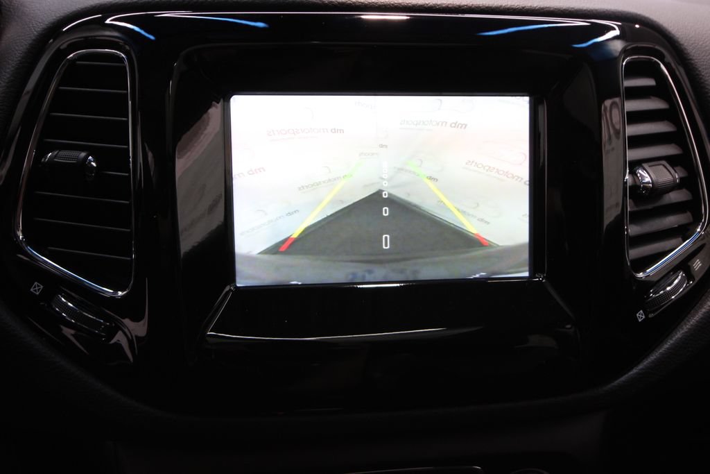 Used 2020 Jeep Compass Latitude AWD/4WD image 19
