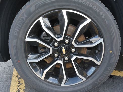 Used 2023 Chevrolet TrailBlazer ACTIV w/ Sun and Liftgate Package image 7