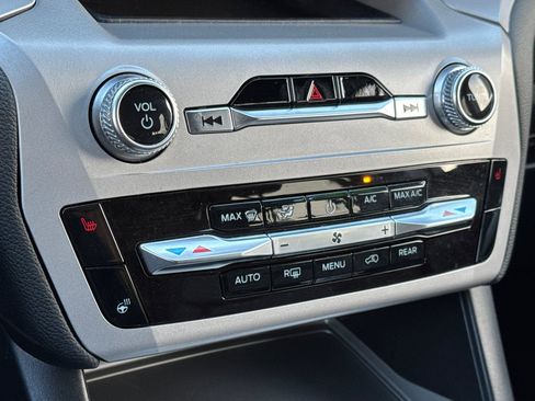 Used 2023 Ford Explorer XLT w/ Equipment Group 202A image 22