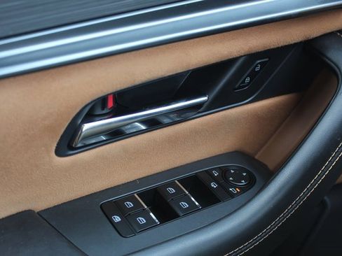 Certified 2024 MAZDA CX-90 3.3 Turbo S w/ Premium Plus image 26