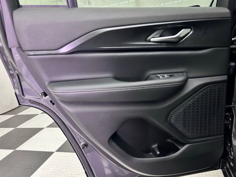 New 2025 Jeep Grand Cherokee Laredo X image 18