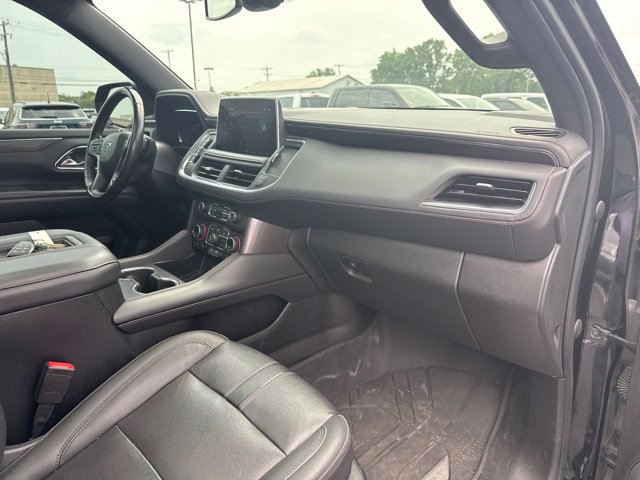 Used 2022 Chevrolet Suburban RST w/ Luxury Package AWD/4WD image 30