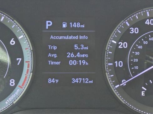 Used 2022 Hyundai Venue SEL FWD image 5