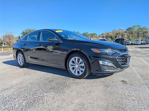 Certified 2025 Chevrolet Malibu LT image 2