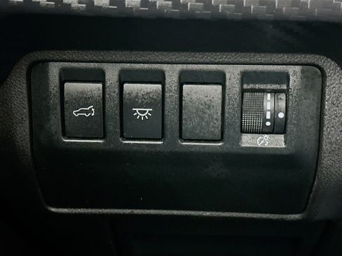 Used 2024 Subaru Ascent Premium w/ Convenience Package image 16