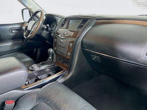 Used 2015 INFINITI QX80 4WD w/ Theater Package image 31