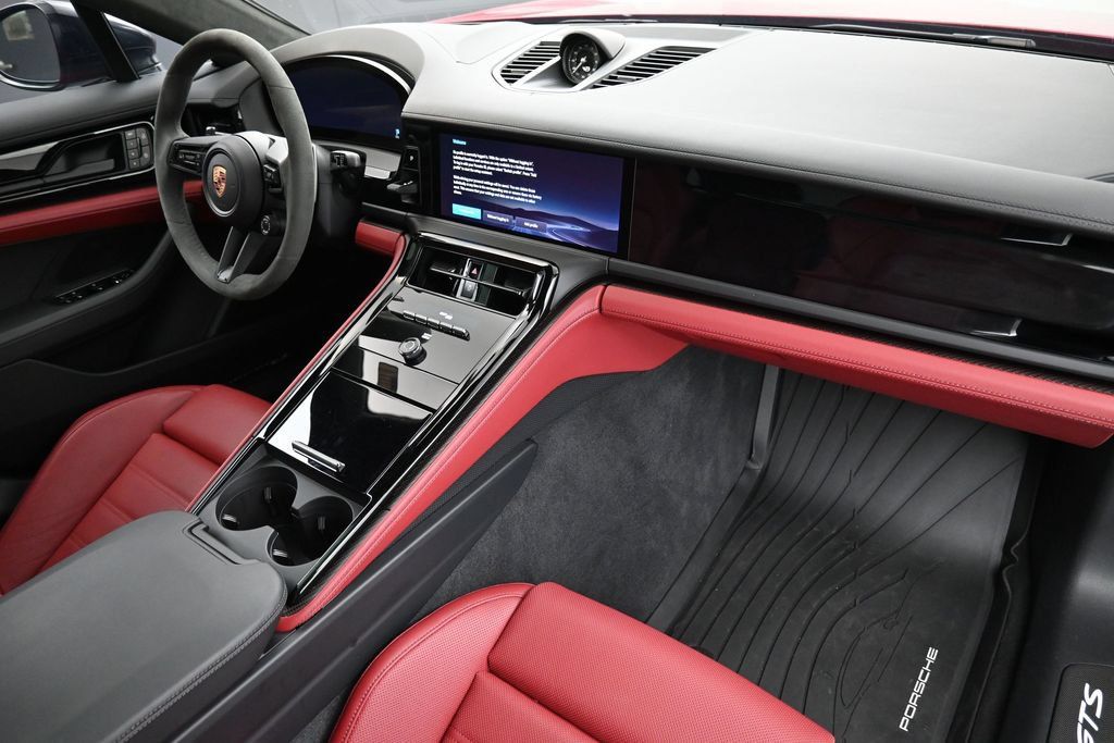 Used 2026 Porsche Panamera GTS AWD/4WD image 32