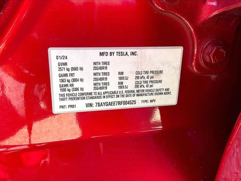 Used 2024 Tesla Model Y Long Range image 32