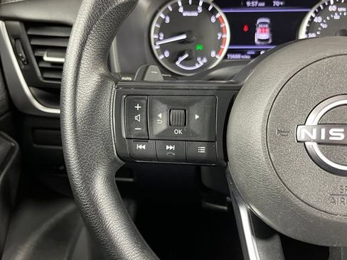 Used 2023 Nissan Rogue S AWD/4WD image 12