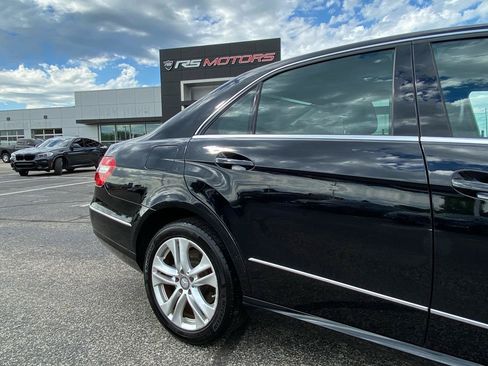 Used 2011 Mercedes-Benz E 350 4MATIC Sedan image 14