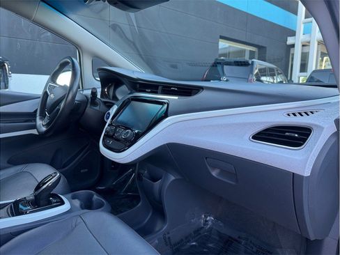 Used 2021 Chevrolet Bolt Premier w/ Infotainment Package image 20