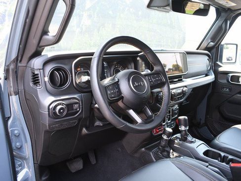 Used 2025 Jeep Wrangler Unlimited Rubicon 392 AWD/4WD image 14