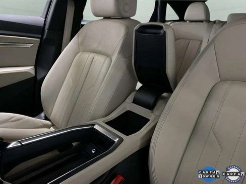 Used 2024 Audi Q8 e-tron Premium image 55