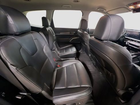 Certified 2023 Kia Telluride S image 30