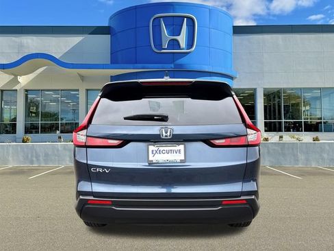 Used 2024 Honda CR-V EX image 3