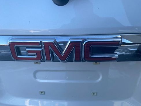 Used 2019 GMC Acadia SLT image 46