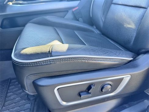 Used 2025 RAM 1500 Laramie w/ Laramie Southwest Edition image 21