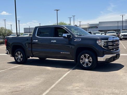 Certified 2025 GMC Sierra 1500 SLT AWD/4WD image 7